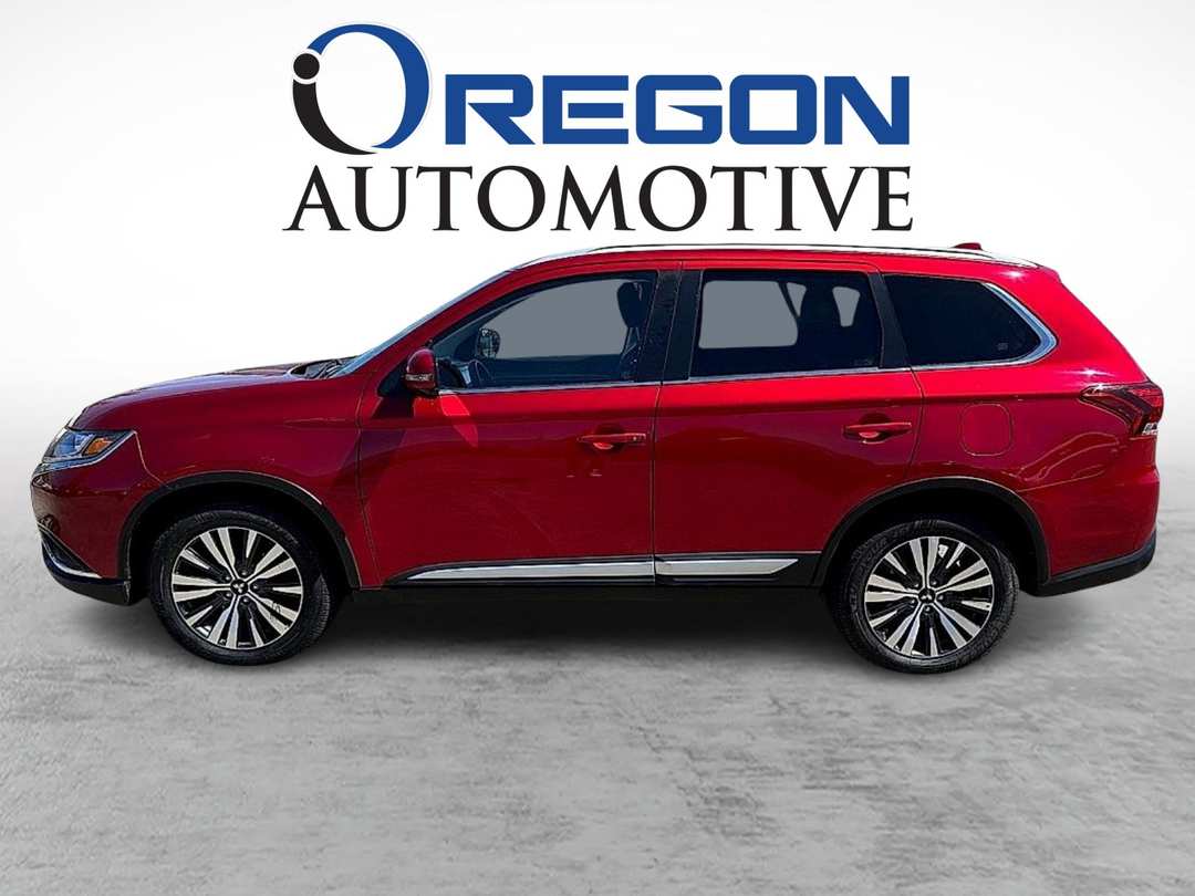 2020 Mitsubishi Outlander SEL - Image 2