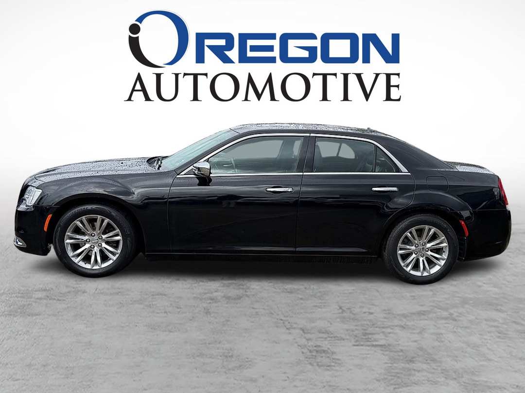 2017 Chrysler 300 300C - Image 2